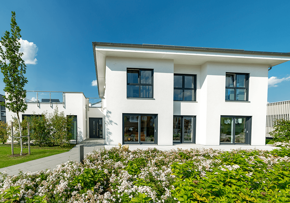 Prestige-46-Haus-Aussen-Eingang-05-Galerie-Highlights-4-W